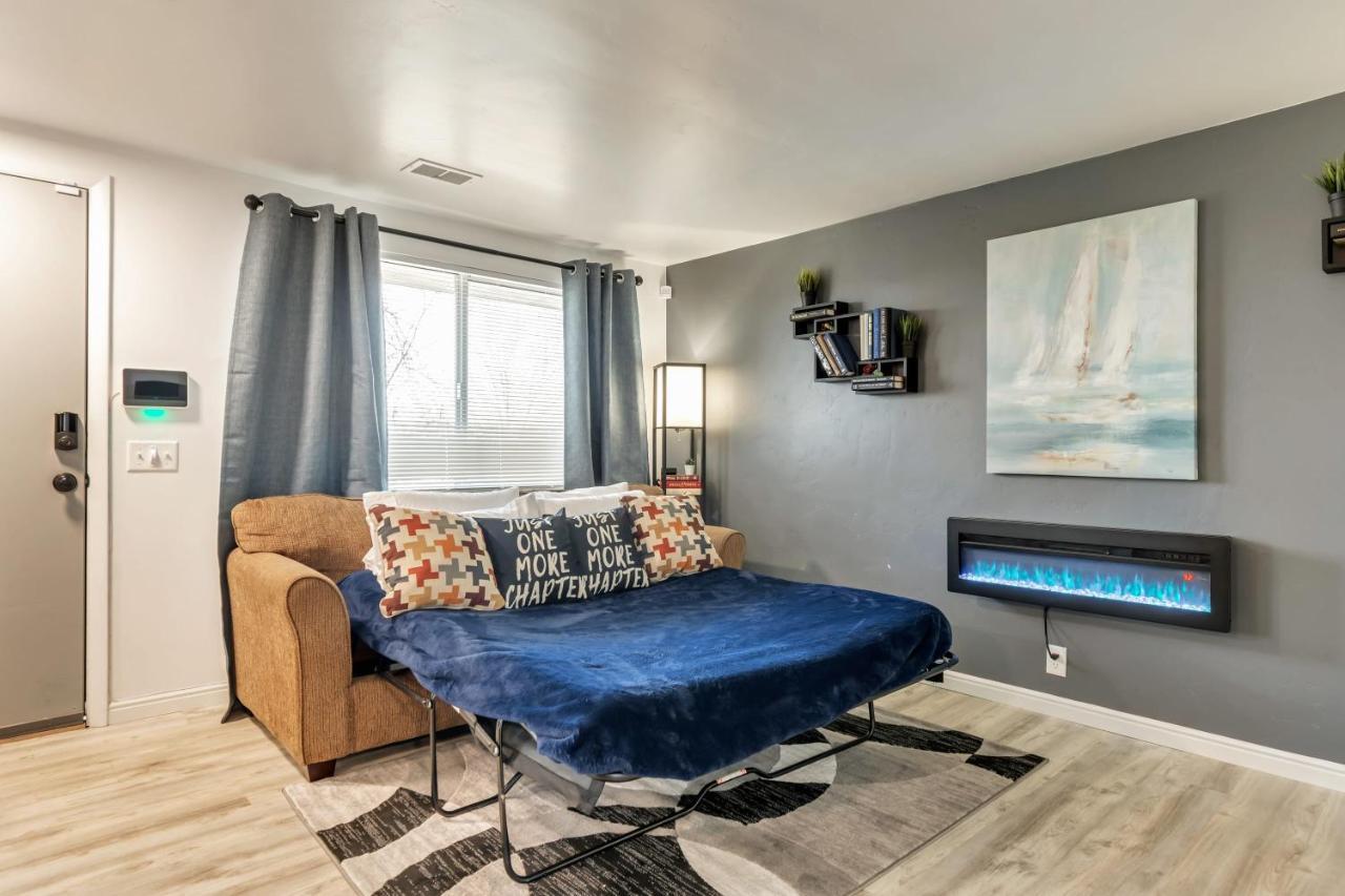 Cozy For Bookworms - Laundry - King Bed - Parking Apartment Salt Lake City Exterior photo